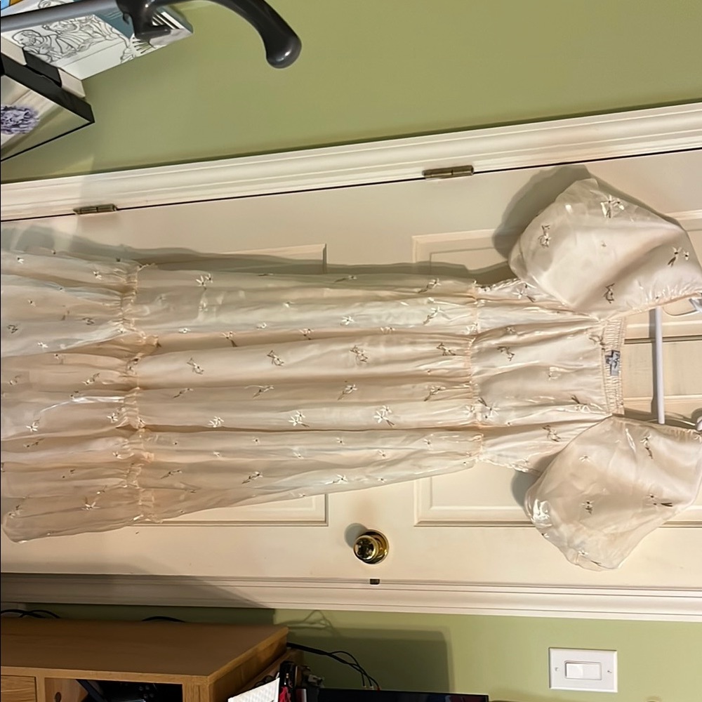 Elegant Cream spring dress